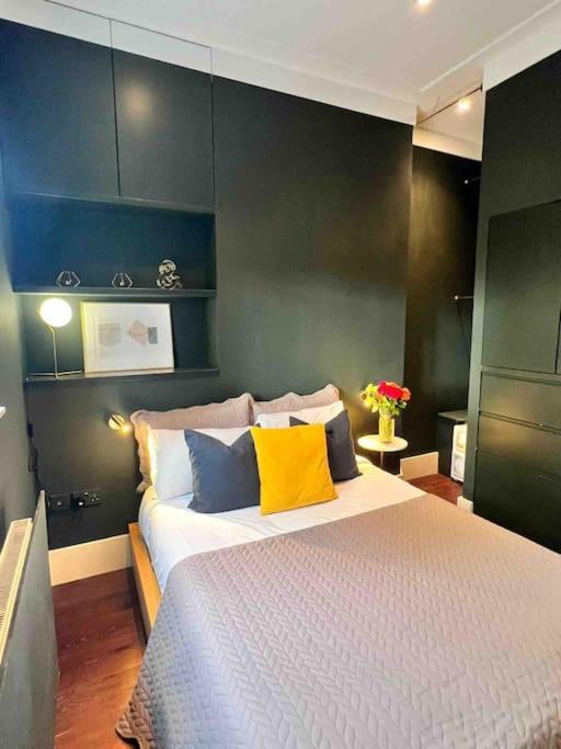 Little Gem In The Heart Of Chelsea Londra